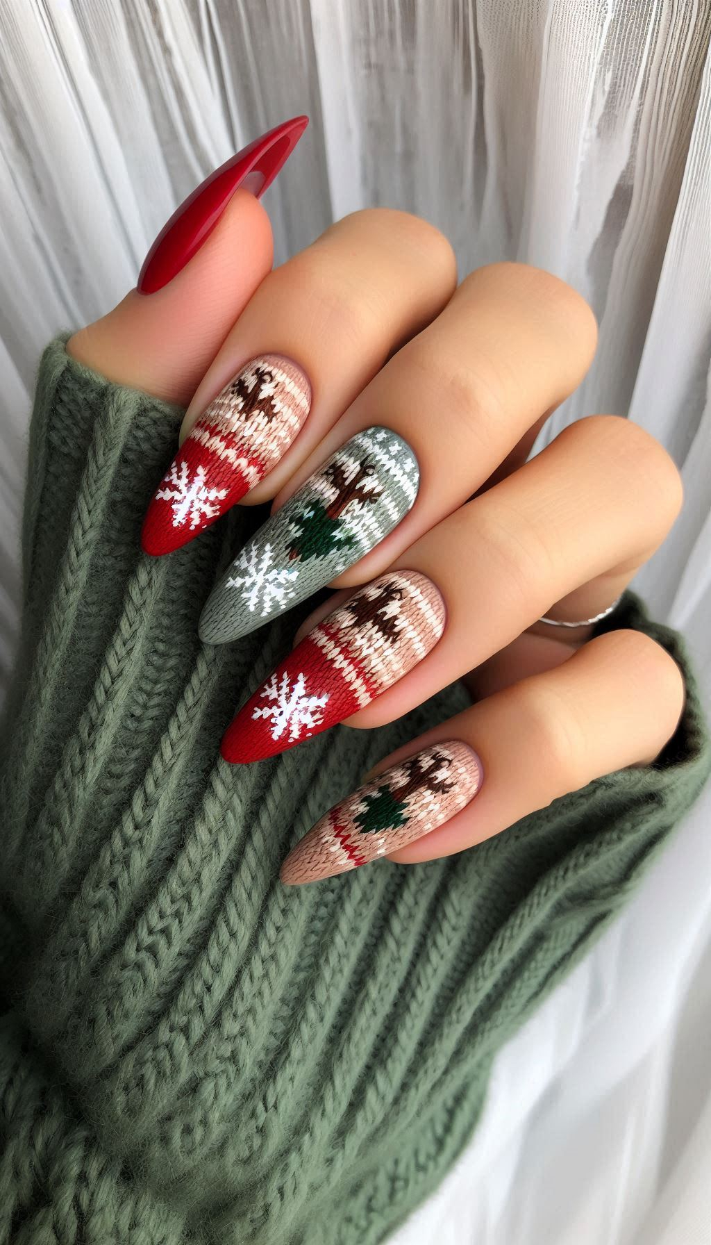 Get your nails into the holiday spirit with Christmas-themed sweater designs. These fun and festive nails are sure to spread some holiday cheer!